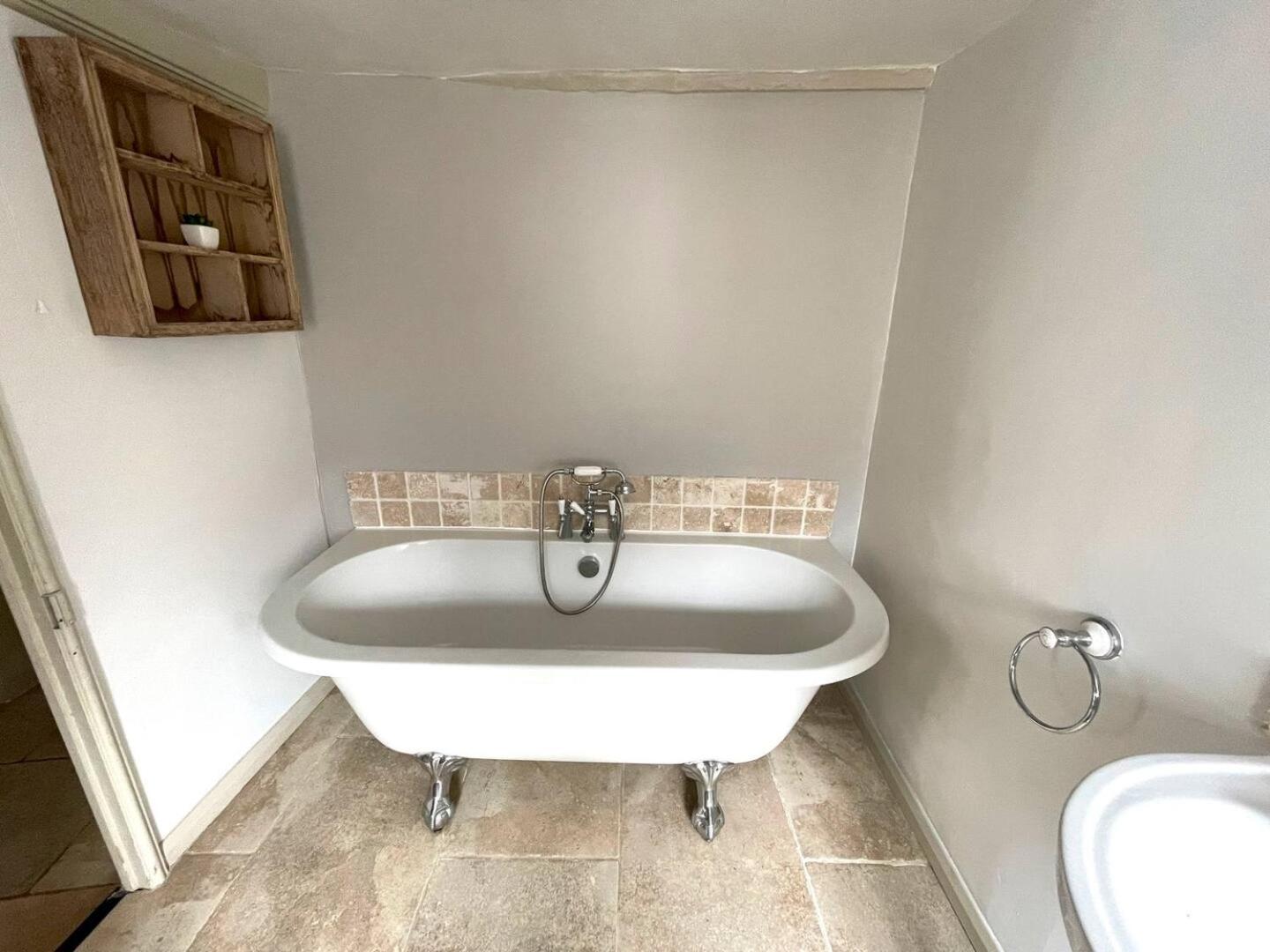 Elegant Oak Beamed House In Pretty Village - Cambridge Homehost Buckden  Exterior foto